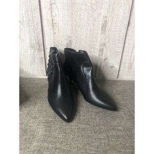 Bella Vita Womens Ankle Boots Size 5.5 M Black Side Zip Ruffle Bootie Heels